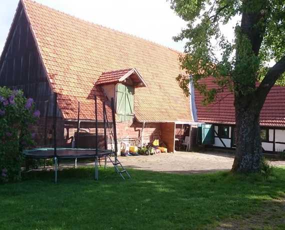 unser Kinderfuhrpark mit Riesentrampolin Waldbrunn - Strümpfelbrunn